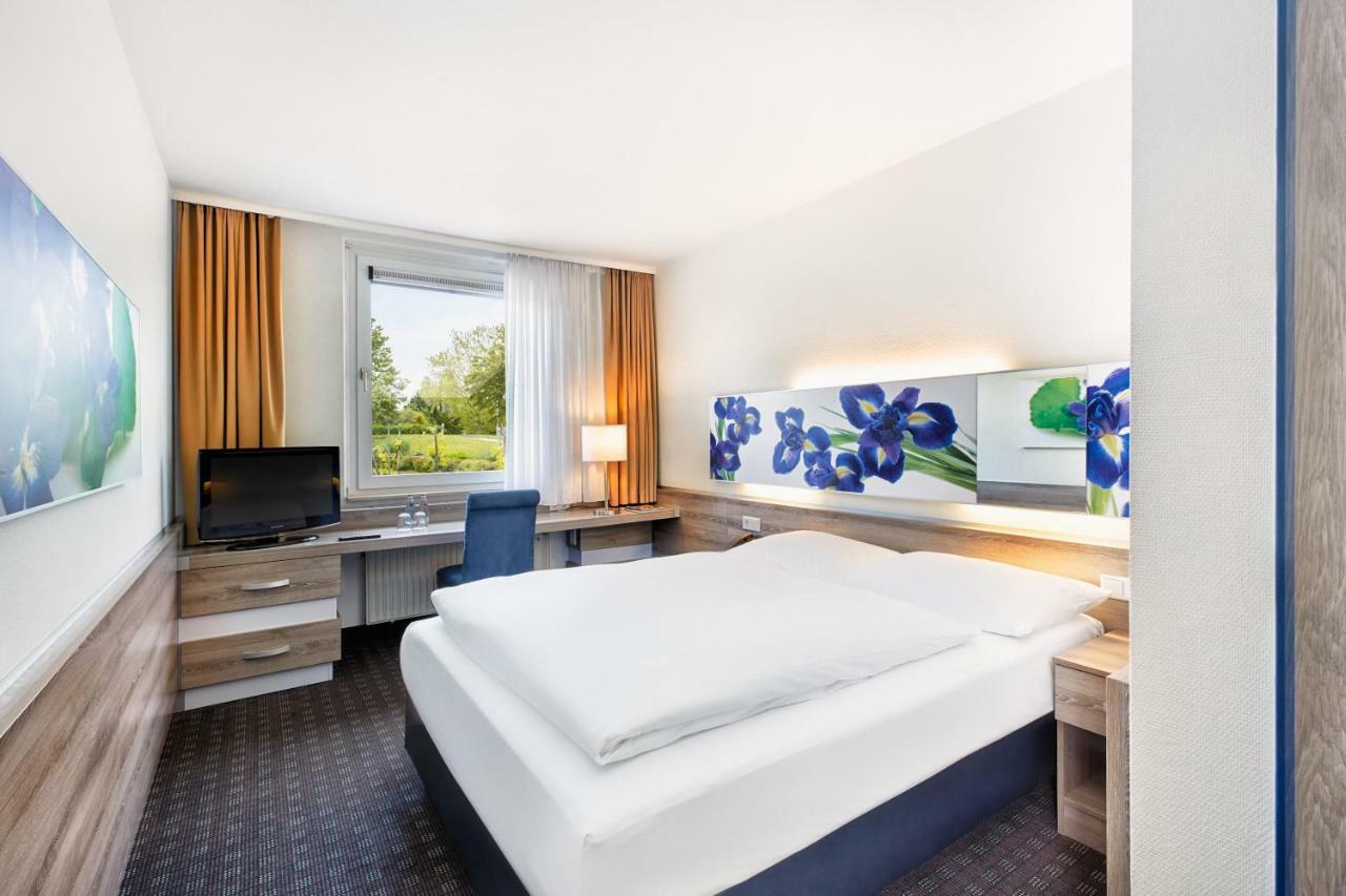 H+ Hotel Frankfurt Airport West Hofheim Exterior foto
