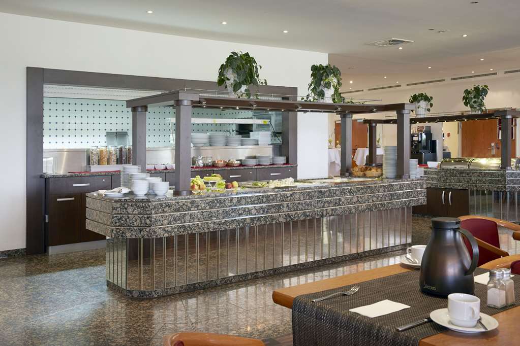 H+ Hotel Frankfurt Airport West Hofheim Facilidades foto