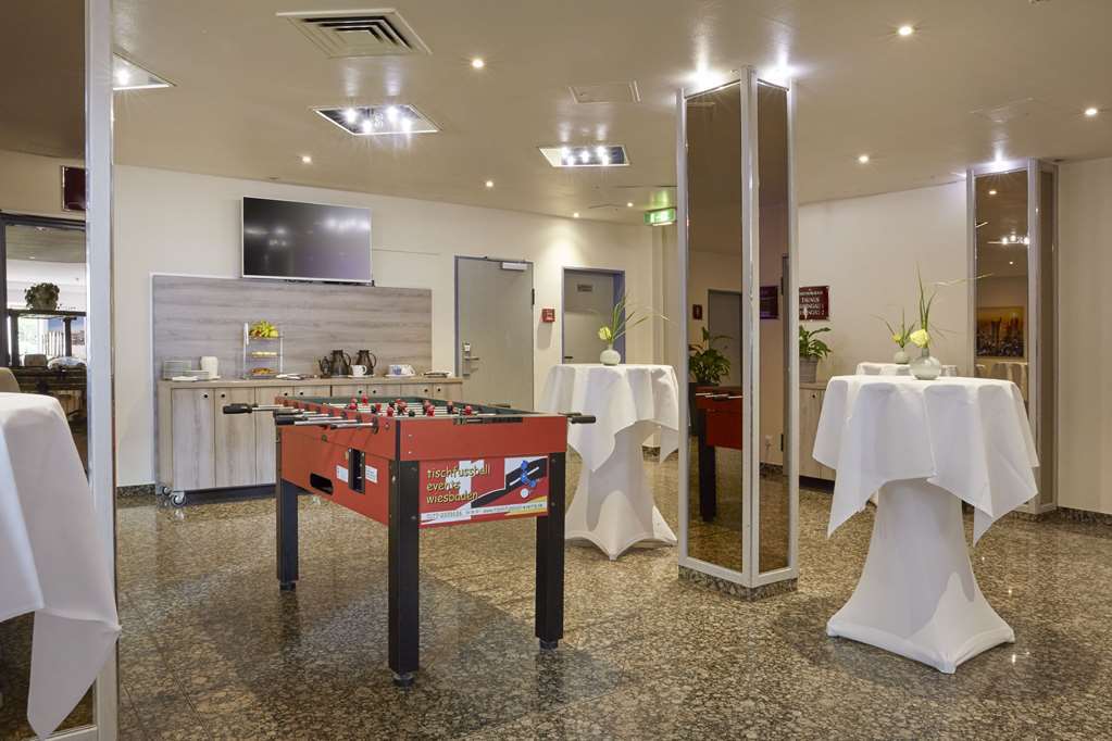 H+ Hotel Frankfurt Airport West Hofheim Facilidades foto